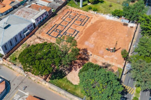 Construção de nova EMEI no Morro Alto avança e deve ser concluída dentro do prazo