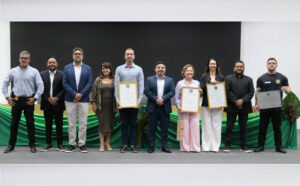 Vereador homenageia atuação de ONG e personalidades em prol da causa animal