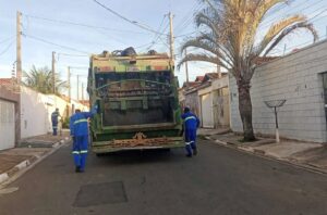 Lei aprovada pela Câmara protege a saúde de garis e coletores de lixo em Paulínia